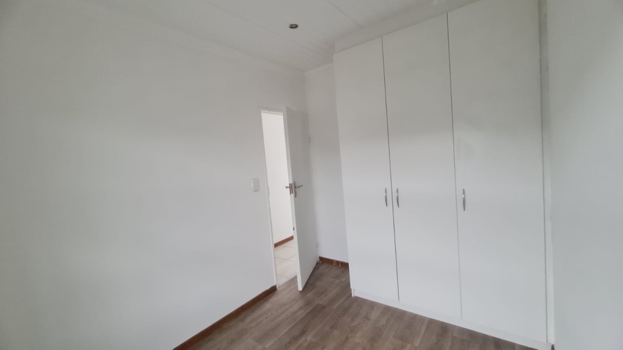 To Let 2 Bedroom Property for Rent in Hagley Western Cape